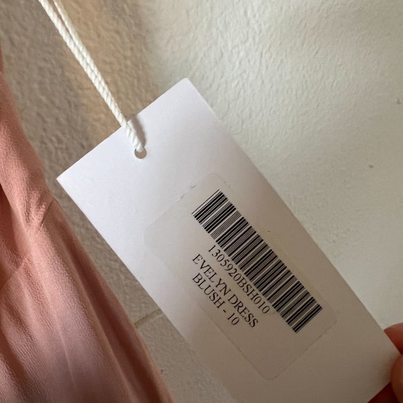 Reformation Evelyn Dress in Blush - NWT - Picture 7 of 8
